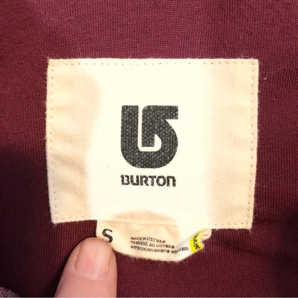 Burton Dry Ride Vest Womens Small Burgundy Full Zip Hood Snowboard Ski EUC - Picture 2 of 8